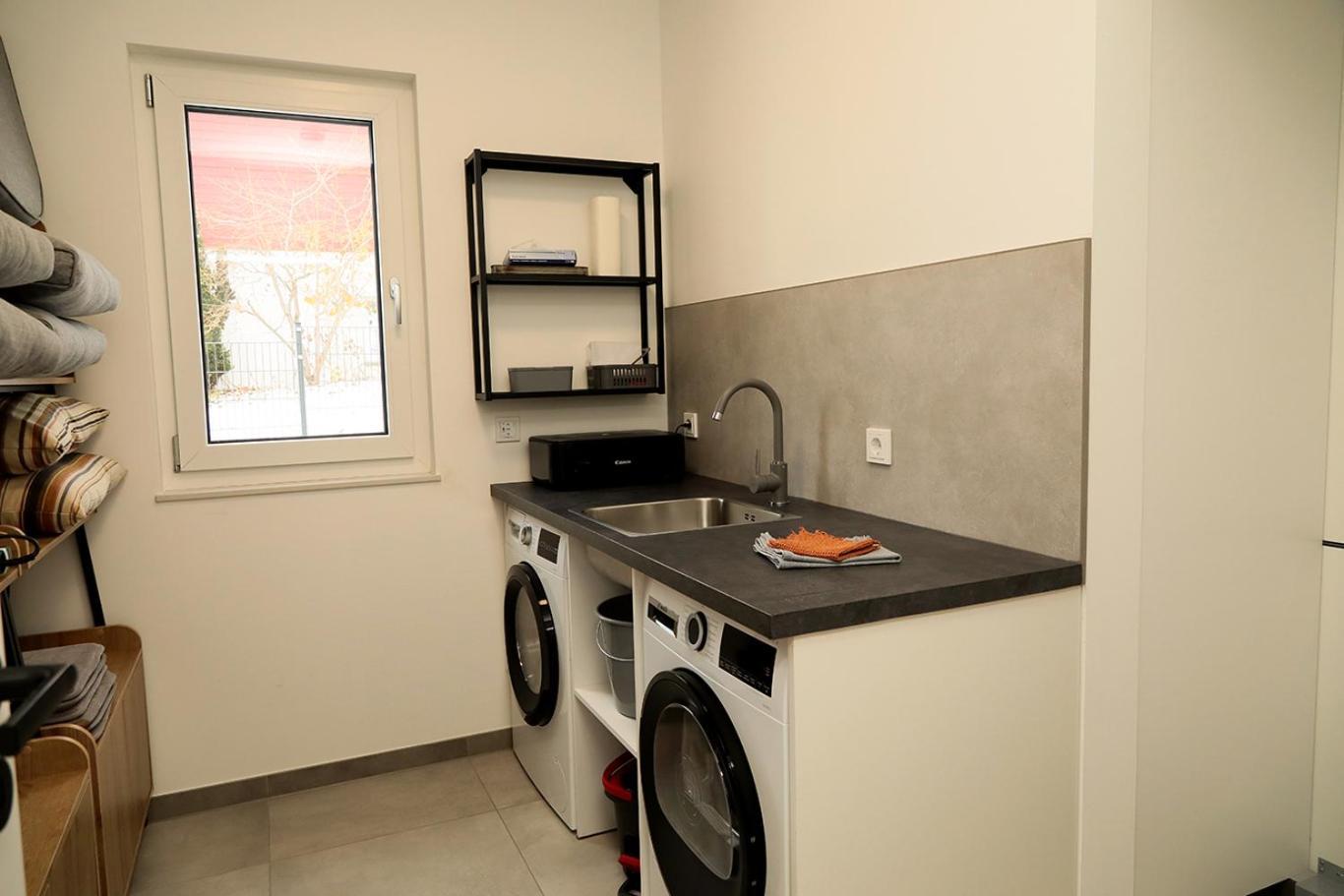 Zugzuflucht-Neues, Modernes Ferienhaus ไฟรแบร์ก ภายนอก รูปภาพ